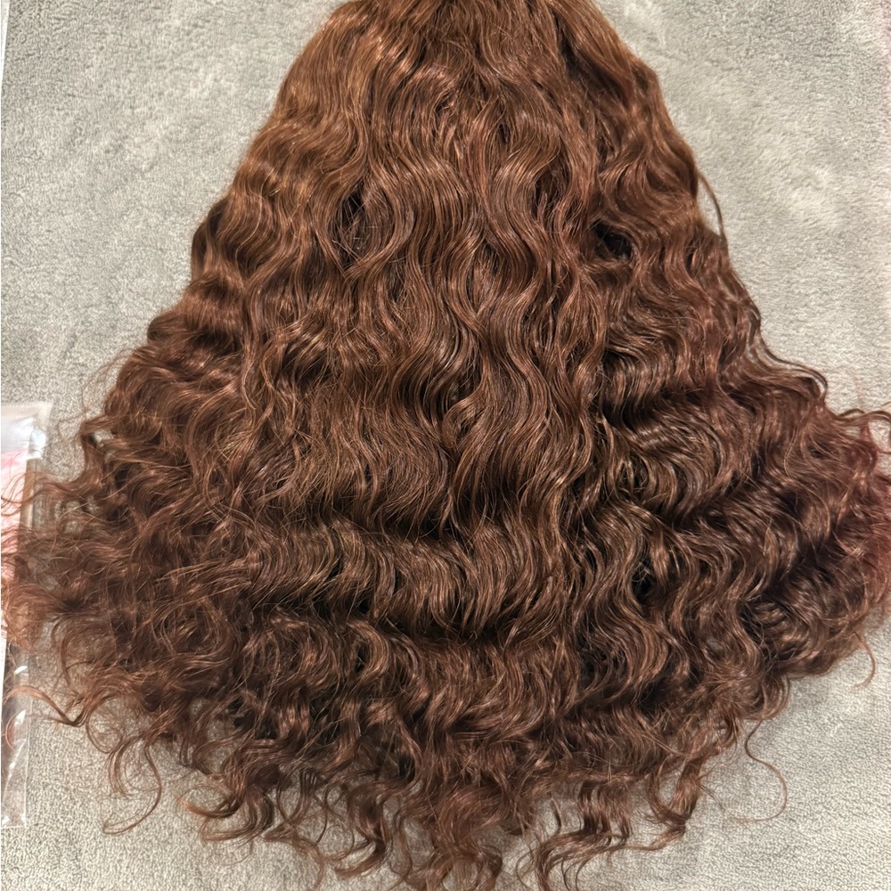 Luxurious Brown Wavy Hair Extension